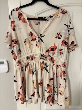 Light Cream Floral V-Neck Peplum Blouse